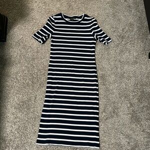 Size Medium Banana Republic Stretch Dress
